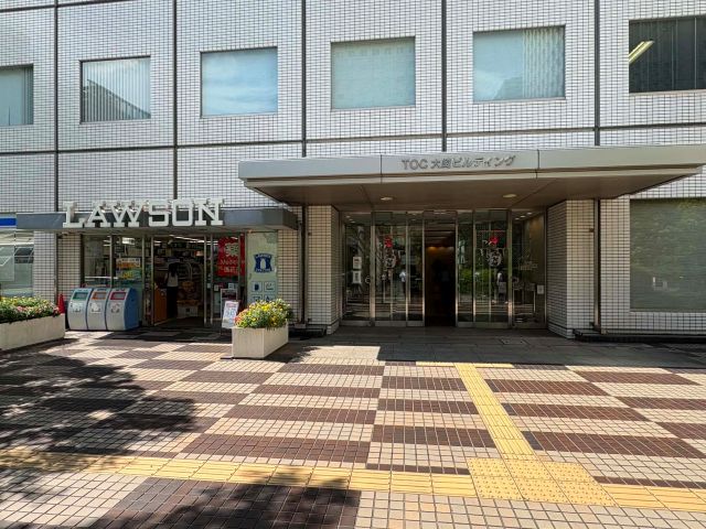 ビル入口